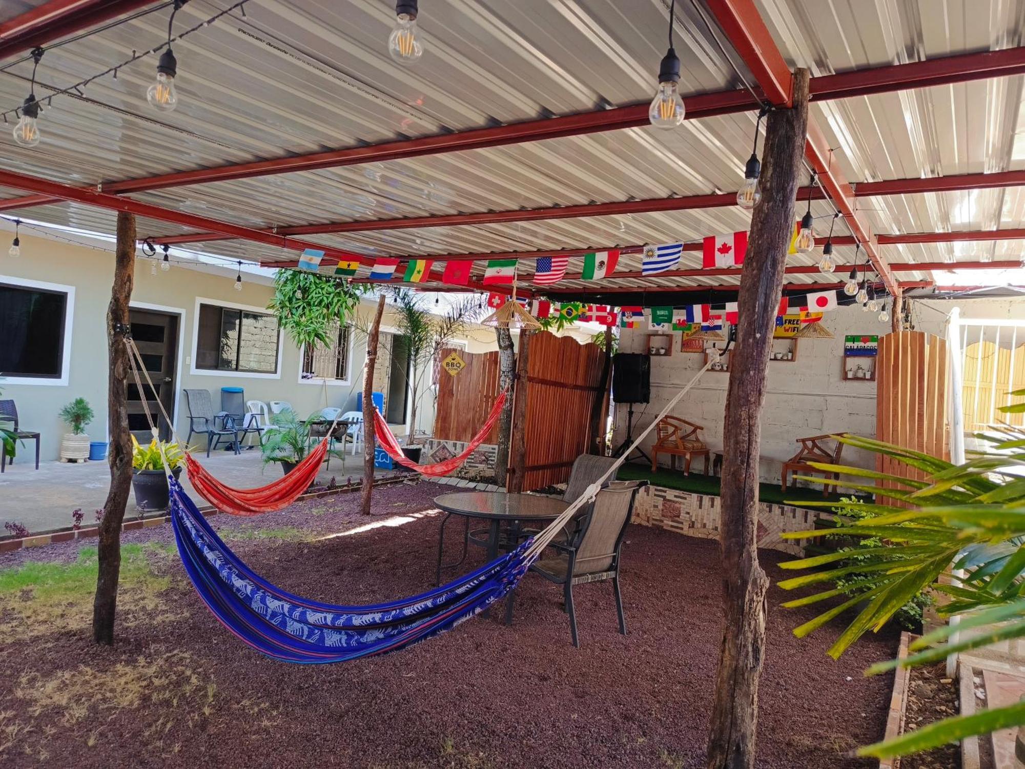 Teresita'S House Suites Con Cocina Privada Puerto Baquerizo Moreno Exterior photo