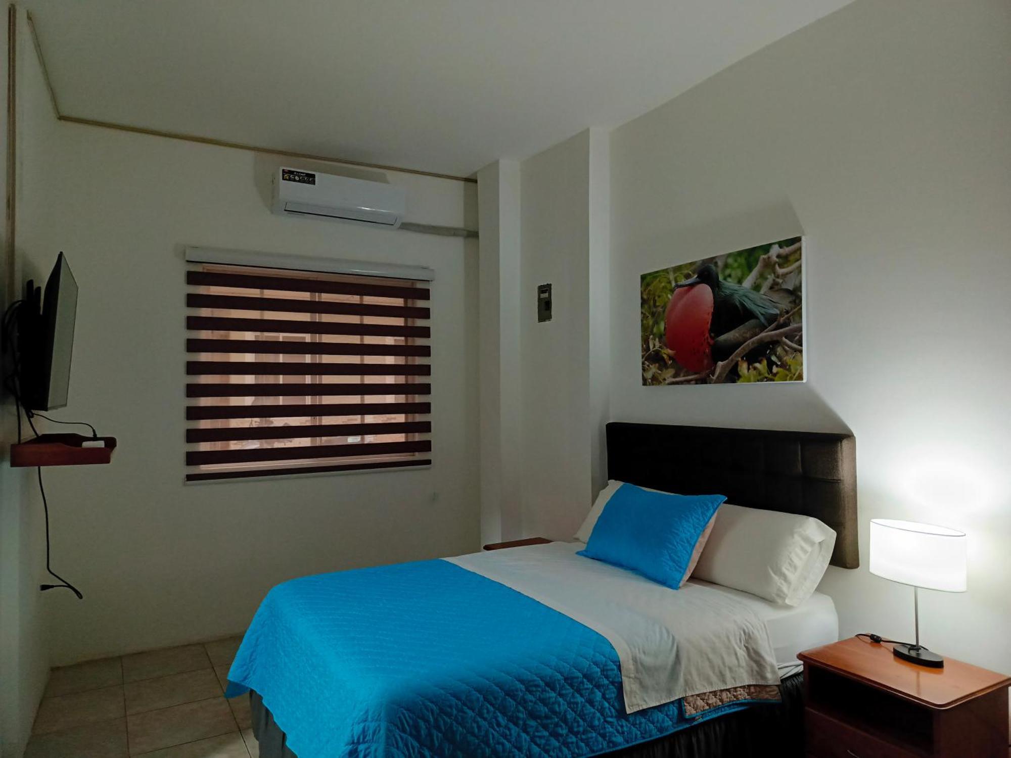 Teresita'S House Suites Con Cocina Privada Puerto Baquerizo Moreno Exterior photo